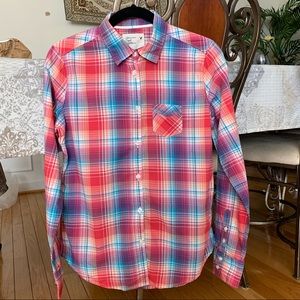 NWT American Eagle Outfitters Plaid Button Down Size 6
